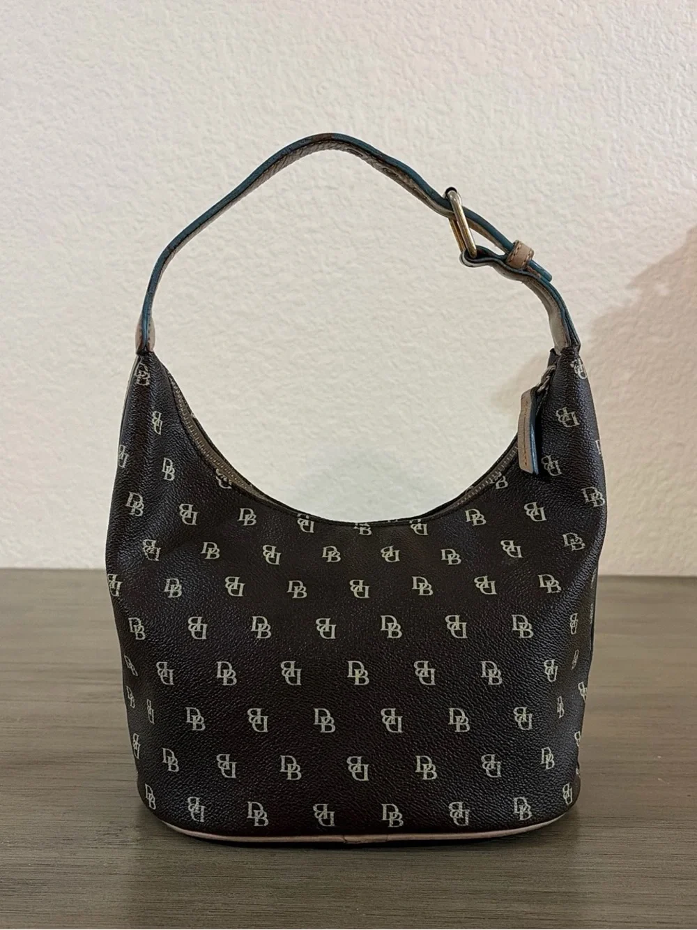 Dooney & Bourke - Small Pebble Hobo - Black/Brown - Bagette